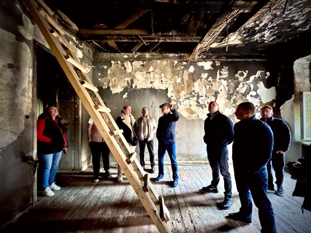 1571 image for slide