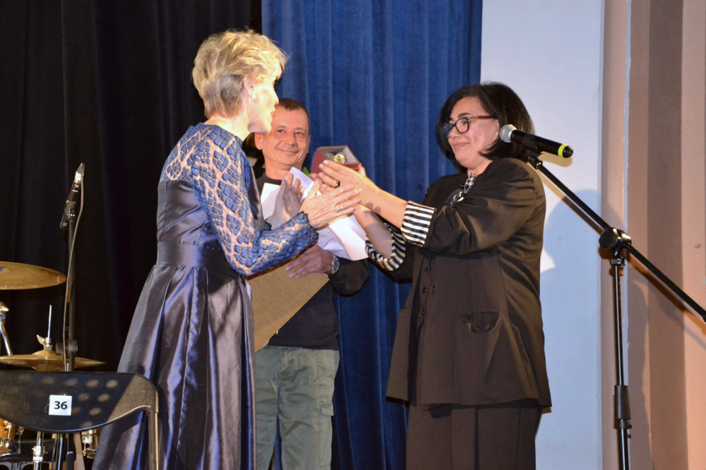 2292 image for slide