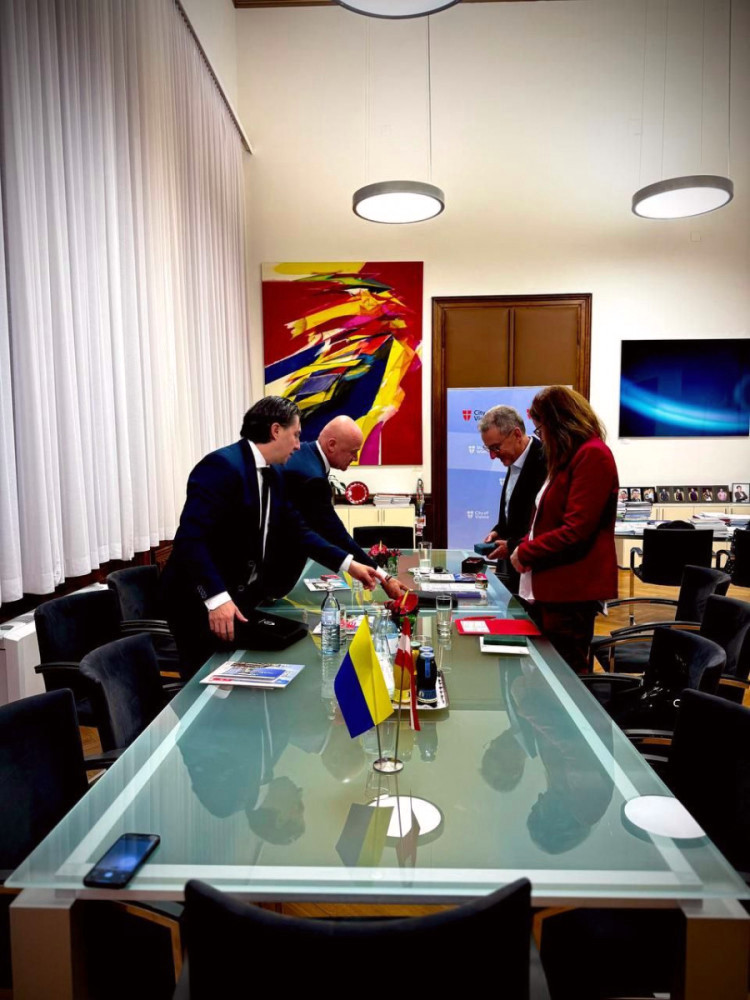 2453 image for slide