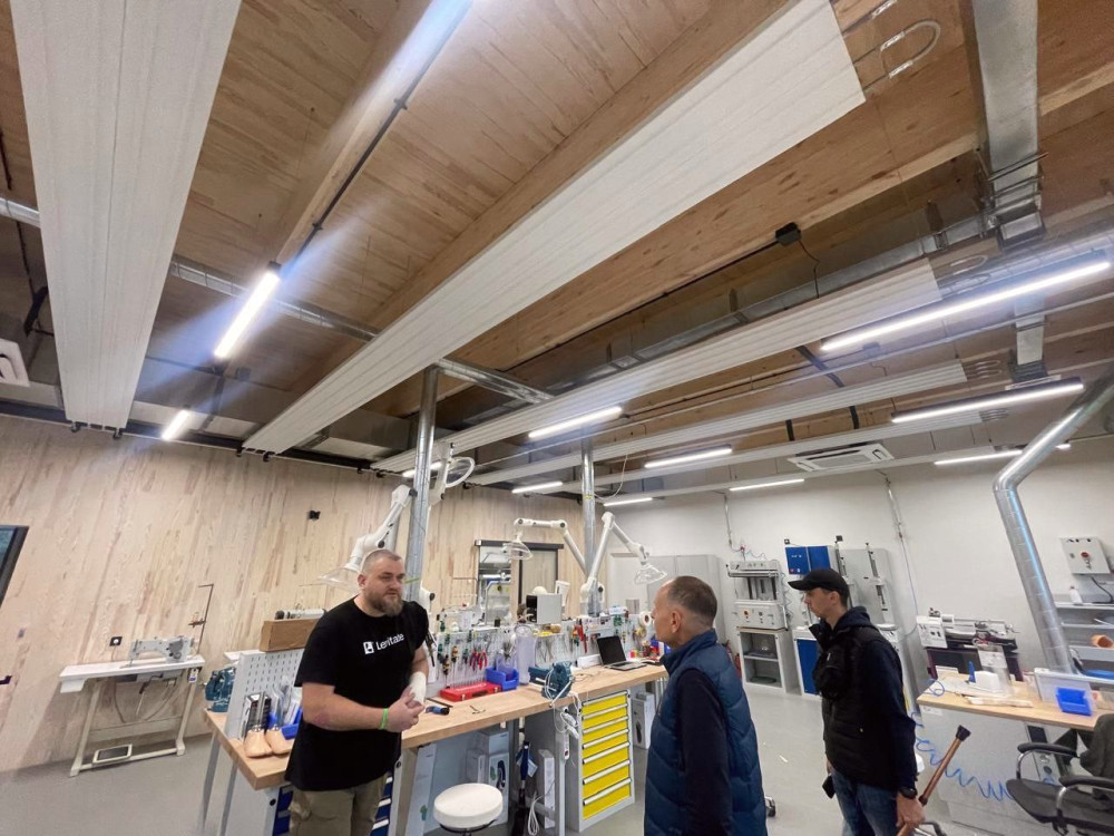 2498 image for slide