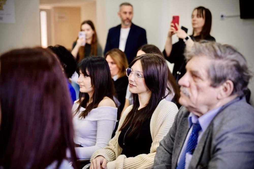 3442 image for slide