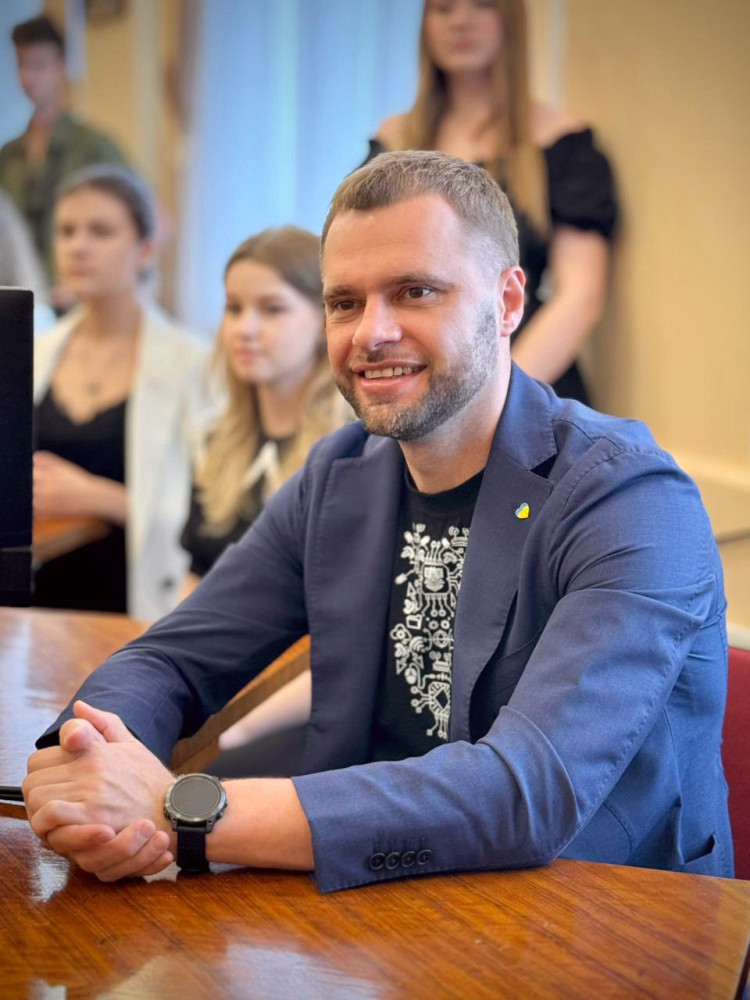 4273 image for slide