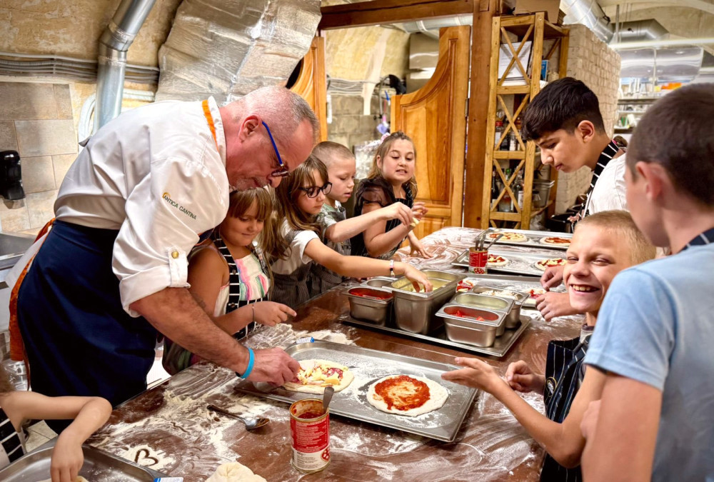 5548 image for slide