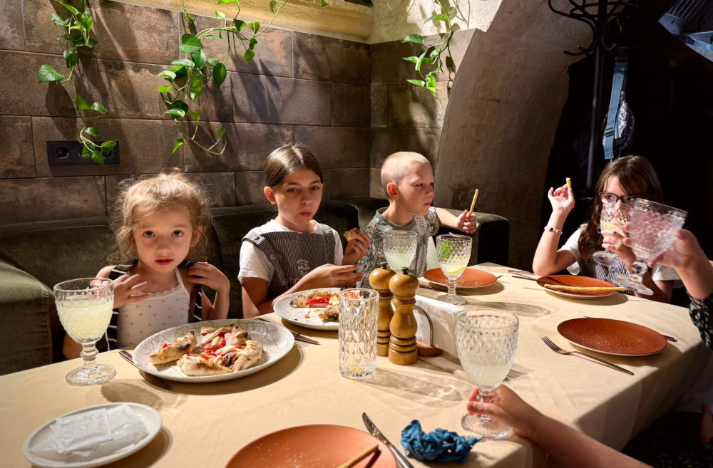 5552 image for slide