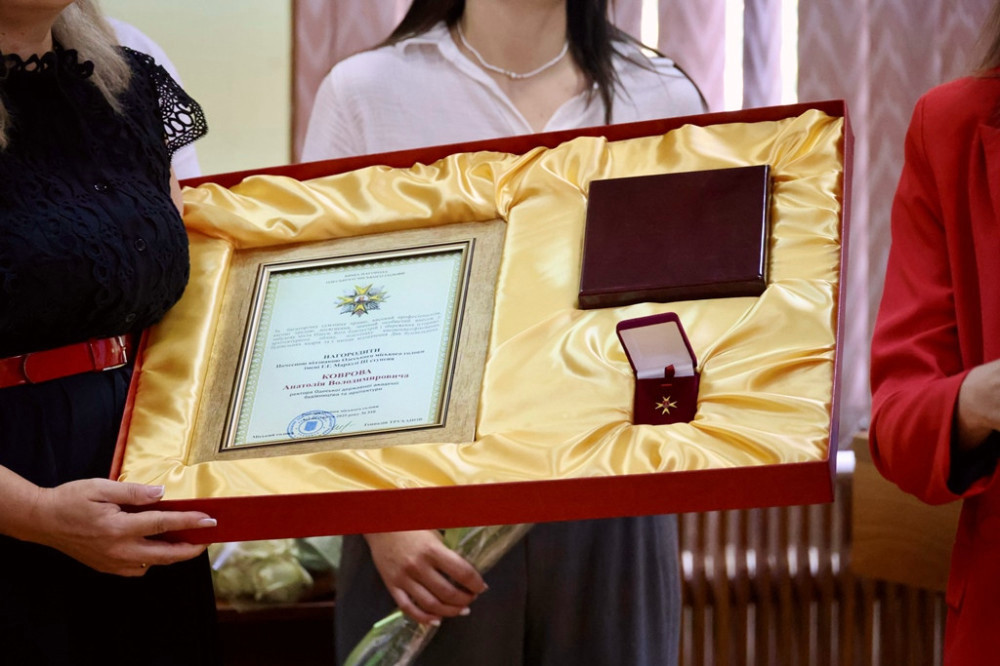 5700 image for slide