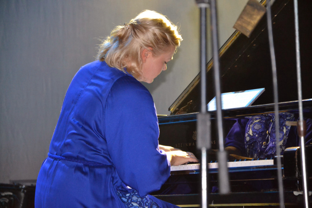 5898 image for slide