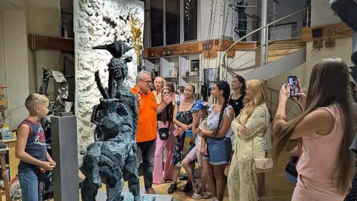 6297 image for slide