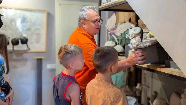 6298 image for slide