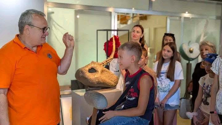 6303 image for slide