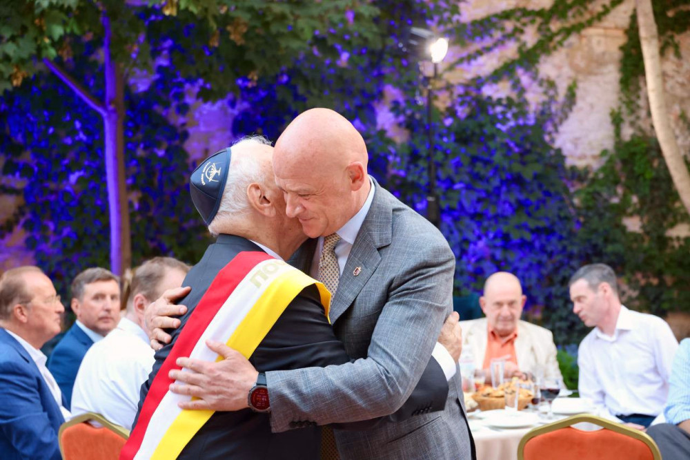 6331 image for slide