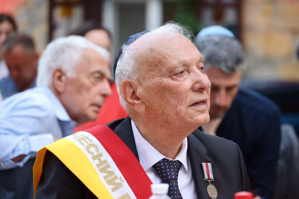 6334 image for slide