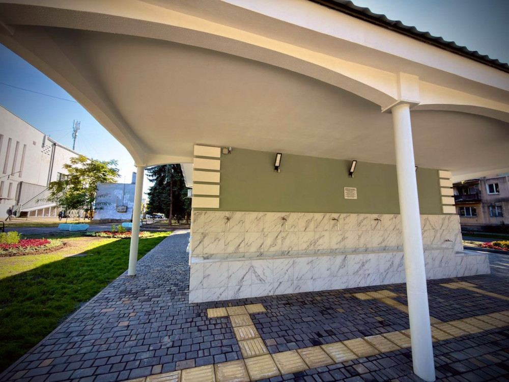 6935 image for slide