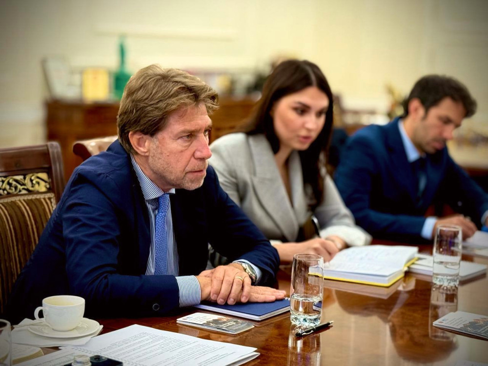 6967 image for slide