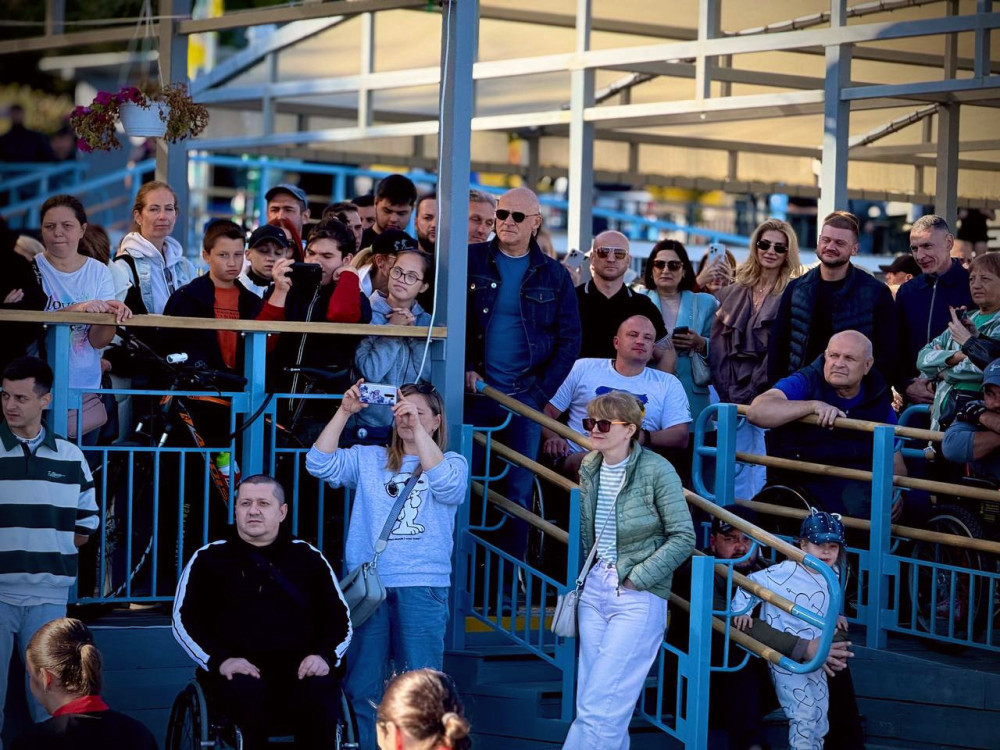 6974 image for slide