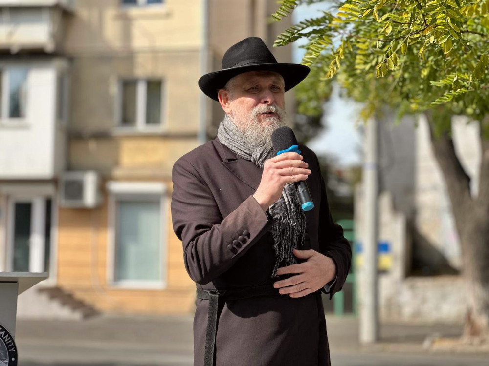 7057 image for slide