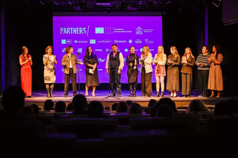 7445 image for slide