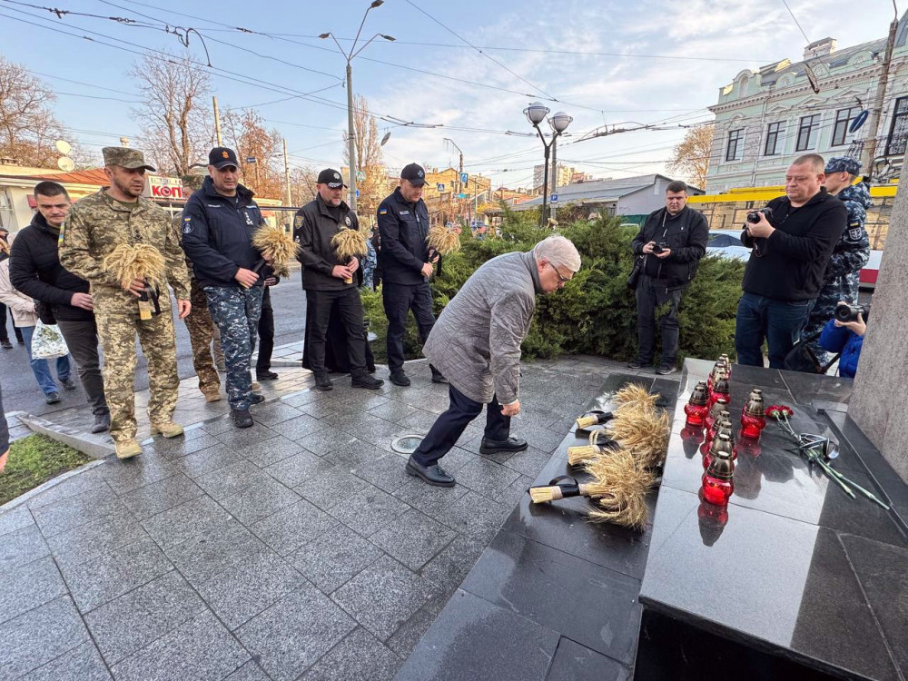 8326 image for slide