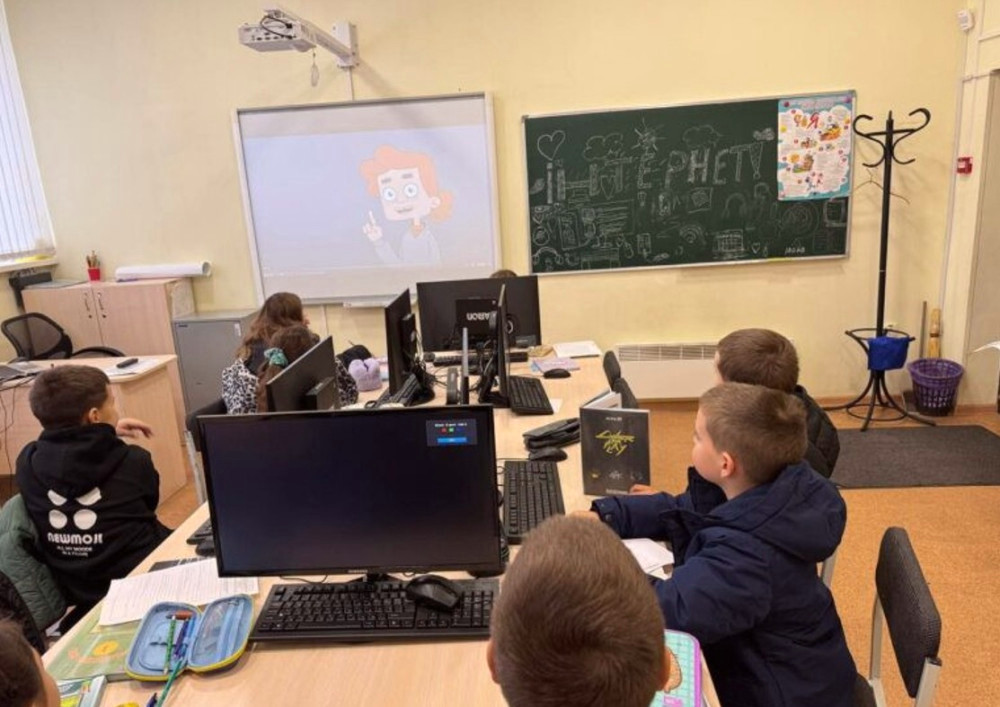 8392 image for slide